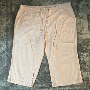 Naturals D&Co. Light Peachy Pink Linen Pull-On Capri Pants 3X
